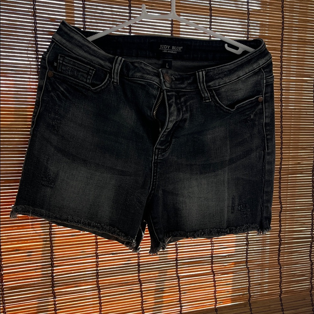 Judy Blue Women's black  Wash Jean Shorts